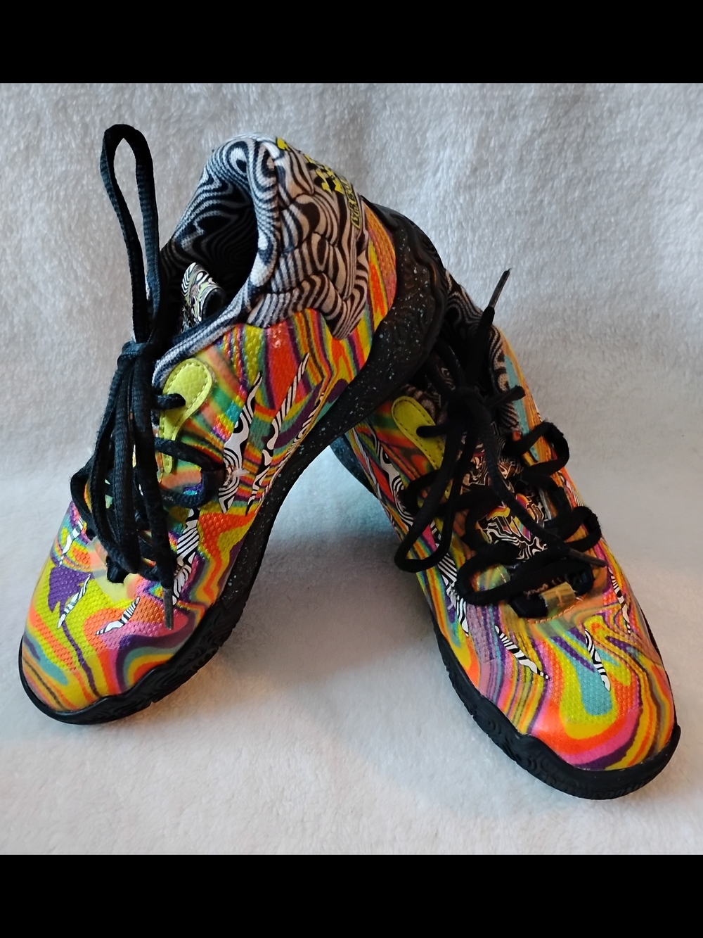 Puma Melo MB.03 Dexter's Lab Boys Basketball Shoes - Picture 1 of 9
